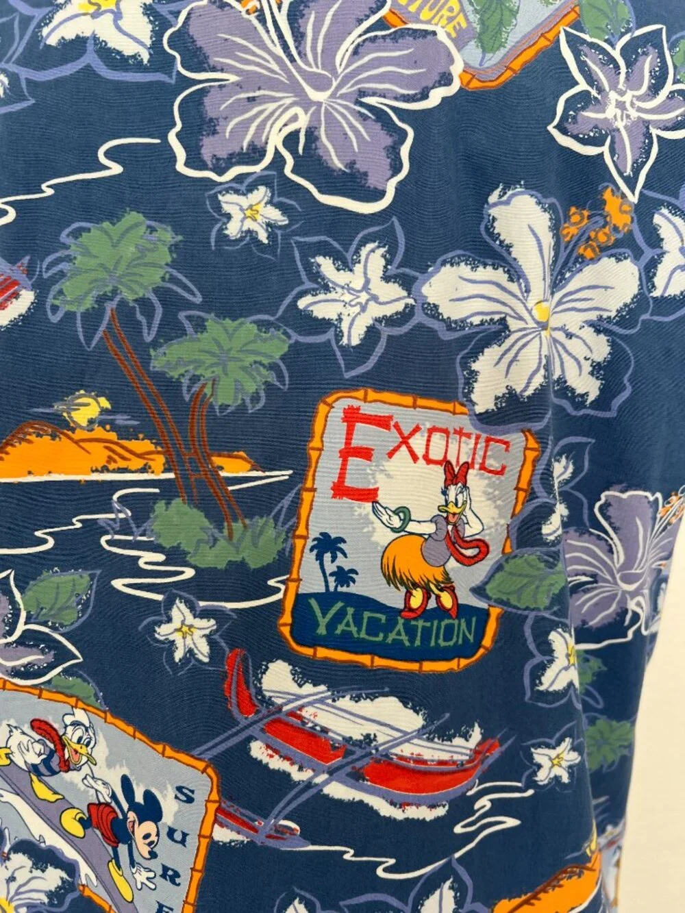 Mickey Mouse Hawaiian Shirt - Disney - Tiki Surf - Size Small - Unisex